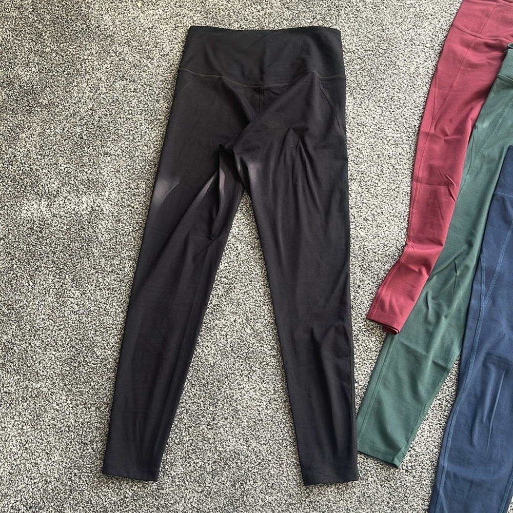 Compressive High-Rise Legging Recycled Plastic - Picture 6 of 10